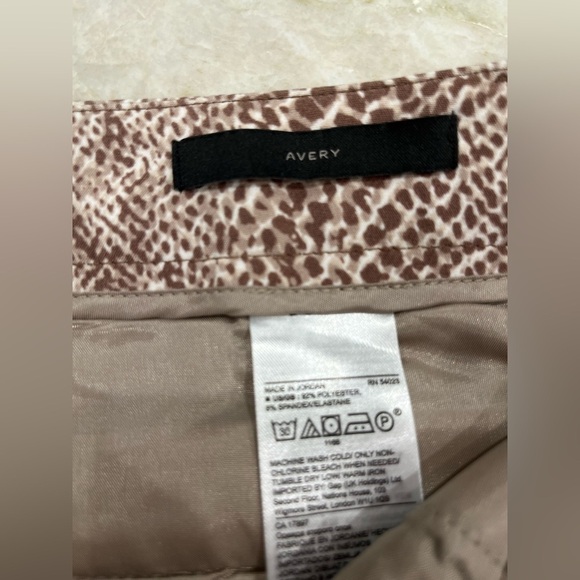 Banana Republic | Avery Fit Snakeskin Print Trouser | Size 2 - Picture 10 of 12